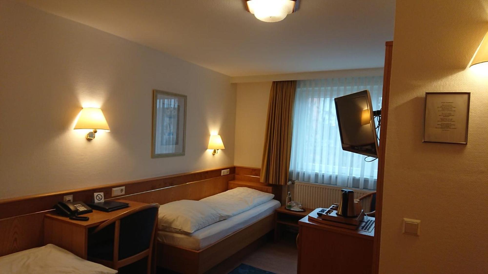 Hotel Wuerttemberger Hof Garni Rottenburg am Neckar ภายนอก รูปภาพ
