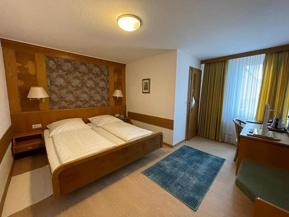 Hotel Wuerttemberger Hof Garni Rottenburg am Neckar ภายนอก รูปภาพ
